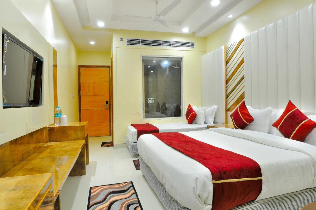 Hotel Worth Newly Bulit - Nowe Delhi Zewnętrze zdjęcie