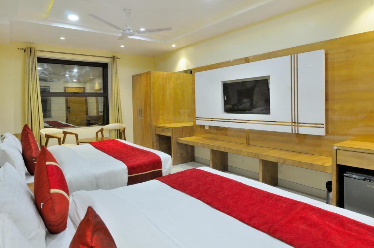 Hotel Worth Newly Bulit - Nowe Delhi Zewnętrze zdjęcie