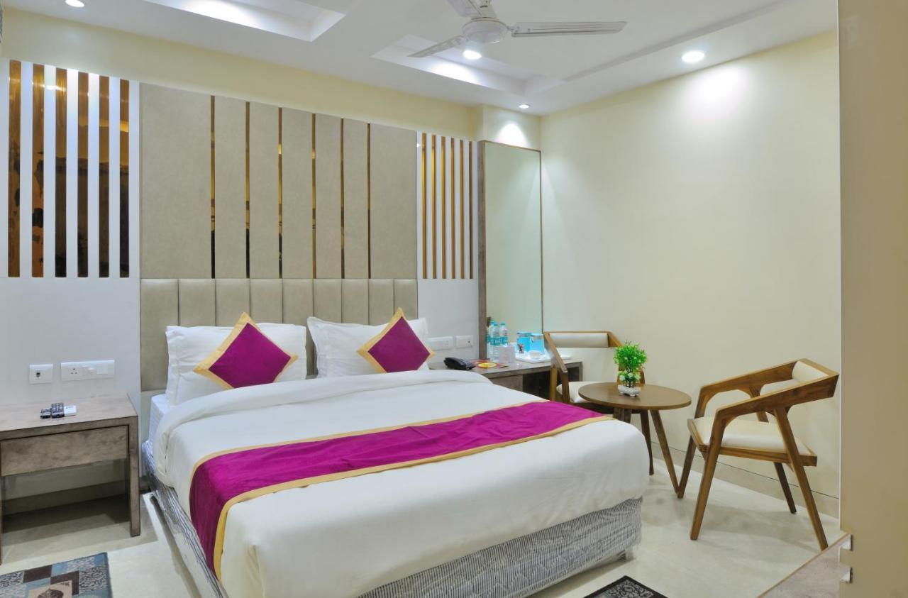Hotel Worth Newly Bulit - Nowe Delhi Zewnętrze zdjęcie
