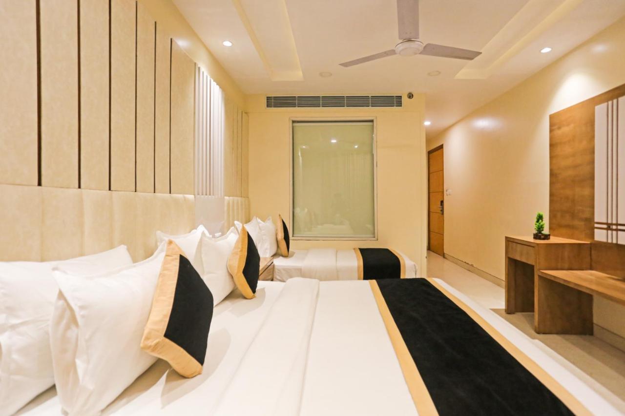 Hotel Worth Newly Bulit - Nowe Delhi Zewnętrze zdjęcie