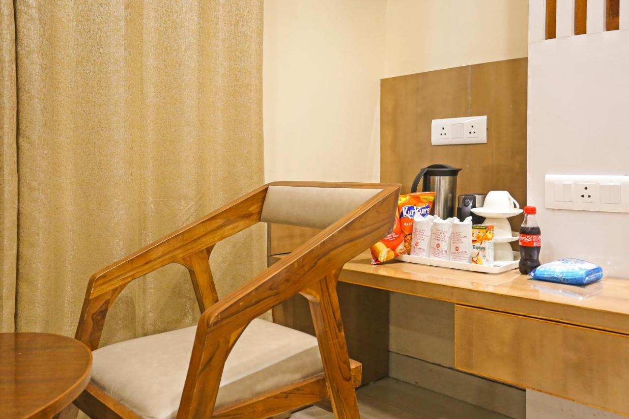 Hotel Worth Newly Bulit - Nowe Delhi Zewnętrze zdjęcie