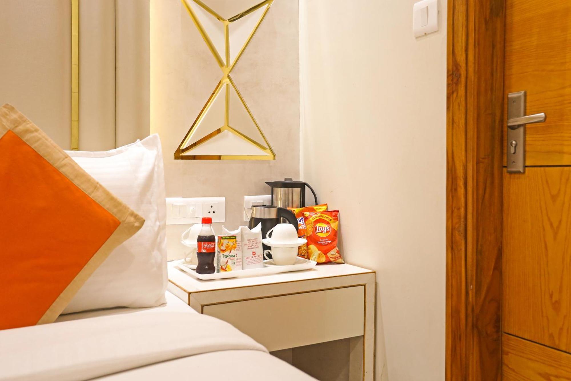 Hotel Worth Newly Bulit - Nowe Delhi Zewnętrze zdjęcie